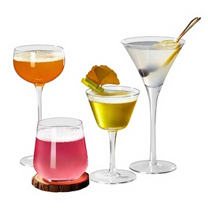 Verres à cocktail et à <span class=keywords><strong>martini</strong></span> créatifs en cristal avec un design frais et mignon pour une utilisation discrète au bar - Product Image 2