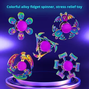 Vendita calda eco-friendly Anti-Stress a mano ettagonale giroscopio abbagliante arcobaleno in lega di zinco personalizzato colore Fidget promozionale - Product Image 2