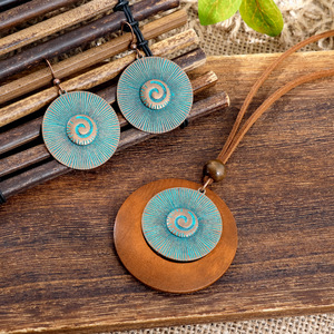 Conjunto de Joyería Vintage con Mariposas, Collar y Aretes de Aleación de Madera, Accesorios de Moda Retro para Mujer - Product Image 2