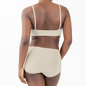 Set <span class=keywords><strong>Reggiseno</strong></span> Push-up Americano ed Europeo Senza Cuciture per Donna, Taglie Forti, in <span class=keywords><strong>Cotone</strong></span>, Sportivo, <span class=keywords><strong>con</strong></span> Slip, Senza Fodera, Senza Gancetti - Produttore - Product Image 4