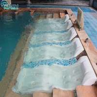 Lit d'hydrothérapie flottant ergonomique en acrylique Water Faery pour piscine et spa, conçu pour une relaxation et un confort complets du corps