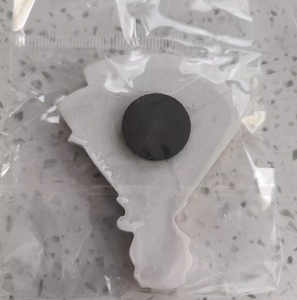 Aimants de réfrigérateur en résine premium, motif bouquet de fleurs 3D en relief, idéaux pour cadeaux, scrapbooking et faveurs de fête, vente en gros - Product Image 4