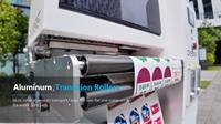 Imprimante d'étiquettes couleur grand format industrielle CMYK, presse numérique à jet d'encre haute vitesse, machine à étiquettes rouleau à rouleau pour la logistique