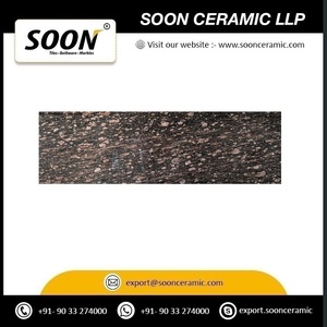 Dalle de granit brun brésilien, surface polie, pour la décoration des comptoirs de cuisine et de salle de bain - Product Image 2