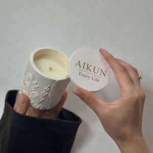 AIKUN Home Spa Bedroom Scented <b>Candle</b> with Soy Wax Relaxing Fragrance Ceramic Jar <b>Candle</b> for Gift Shop Wholesale ODM - Product Image 4