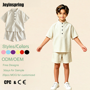 Zweiteiliger gestreifter Sommeranzug für Jungen: Kurzarm-Pullover mit Kragen und lockere Shorts aus winddichtem Stoff für aktive Kinder - Product Image 1