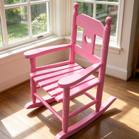 Fauteuil à bascule moderne pour enfants, design cœur, en bois de peuplier, léger et facile à nettoyer, idéal pour l'extérieur, le jardin ou l'hôtel