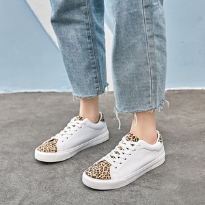 Bán Hot Biểu Tượng Tùy Chỉnh Sneakers Womens Trượt Trên Giày Tennis Flat Canvas Sneakers Tùy Chỉnh Giày Vải Phụ Nữ Giày Trắng Cho Phụ Nữ - Product Image 4