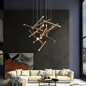 Lustre d'escalier Paramount en acier inoxydable SUS304 doré, avec cristaux en cascade effet météore, 3 couleurs changeantes, projet d'art luxueux et majestueux - Product Image 4