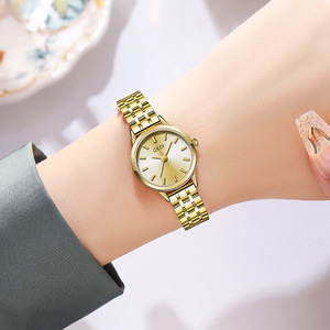 Reloj de Pulsera Minimalista Plateado para Mujer, con Correa de Acero Inoxidable, Esfera con Diseño de Rayos de Sol, Elegante Reloj de Cuarzo - Product Image 4