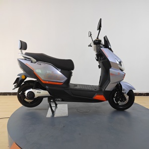 2026 Hot Sale <strong>Pedal</strong> Type Rear Seat <strong>With</strong> Backrest 72V20AH Battery 1000W <strong>Electric</strong> <strong>Motorcycle</strong> Adult City Commuting 65km/h Max Speed - Product Image 6