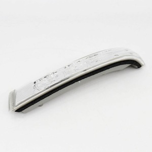 ไฟเลี้ยวกระจกมองข้างขวา Hyundai Santa Fe รุ่น 876233J000 สำหรับ Veracruz Ix55 - Product Image 4