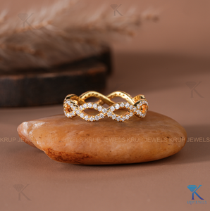 Anillo de Eternidad Infinito de Oro de 14K con Diamantes Pavé, Elegante Banda de Diamantes Apilable, Regalo de Joyería Fina para Boda o Aniversario - Product Image 6