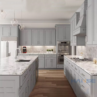 Meuble de cuisine européen moderne en contreplaqué multicouche, écologique, résistant à l'eau, avec porte vitrée, rangement, conception personnalisée, fabricant