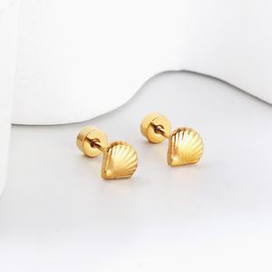 Pendientes Coreanos con Diseño Personalizable de Conchas Marinas, Pendientes de Aro Chapados en Oro de 18K, Pendientes de Acero Inoxidable - Product Image 6