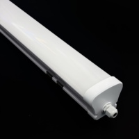 Kit de boîtier de lampe LED Tri-proof IP65, coque PC, design moderne, plafonnier LED Tri-proof 2FT à montage en surface