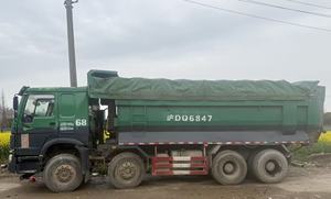 Camion benne d'occasion Sinotruk HOWO 8X4 12 roues, poids lourd, diesel, conduite à gauche, caméra arrière pour moteur - Product Image 2