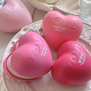 Désodorisant Solide Série Cœur pour Voiture et Chambre, Parfum Sans Flamme, Ornements en Forme de Cœur, Souvenir Créatif - Product Image 3