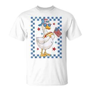 Camiseta retro patriótica con diseño de ganso en rojo, blanco y azul para el 4 de julio de EE. UU. - Product Image 1