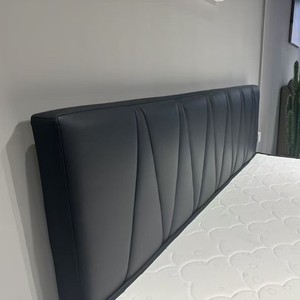 <span class=keywords><strong>Lit</strong></span> moderne en similicuir noir avec tête <span class=keywords><strong>de</strong></span> <span class=keywords><strong>lit</strong></span> rembourrée Cadre <span class=keywords><strong>de</strong></span> <span class=keywords><strong>lit</strong></span> en <span class=keywords><strong>bois</strong></span> massif <span class=keywords><strong>de</strong></span> taille double minimaliste pour chambre à coucher d'appartement - Product Image 6