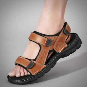 Sandales d'extérieur pour hommes, pantoufles antidérapantes à semelle épaisse et rembourrée, pantoufles douces pour la maison - Product Image 2