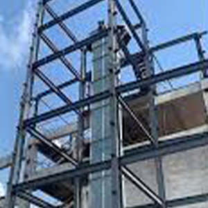 Élévateur à godets de type Z avec cheminée d'entrée et de sortie pour les applications de manutention de matériaux en espace limité - Product Image 6