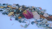 Boîte de thé détoxifiant minceur aux herbes pour 14 jours avec 14 sachets |   Sans sucre et décaféiné pour favoriser le bien-être et la gestion du poids