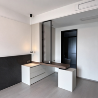 Coiffeuse flottante sur mesure avec cloison de séparation, table de maquillage moderne de luxe pour chambre principale avec commode à 3 tiroirs pour suite personnalisée