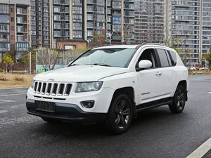Jeep Compass 2014 (Import) 2.4L 4WD Édition Snake Eye Édition Limitée Capacité 4x4 SUV Classique - Product Image 1