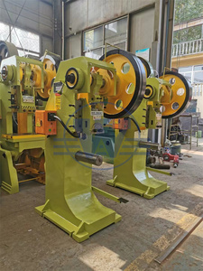 Machine à poinçonner hydraulique pour le travail <span class=keywords><strong>du</strong></span> <span class=keywords><strong>fer</strong></span>, cisaille à métal, machine à poinçonner le <span class=keywords><strong>fer</strong></span>, 60 tonnes, presse à métal en acier - Product Image 3