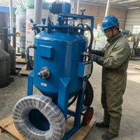 Machine de sablage à grande capacité de 500 litres avec une forte pression de sortie pour les travaux de nettoyage industriel