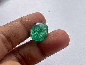 มรกตทรงรีธรรมชาติแบบคาโบชอง |   พลอยแคมเบอร์สีเขียวแซมเบียระดับพรีเมียม - Product Image 2