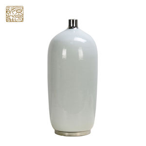 आधुनिक चीनी चीनी मिट्टी के बरतन सजावट सफेद और चांदी फूलदान फूल घर का बना घर के सामान सजावटी सिरेमिक गुलदस्ते - Product Image 3