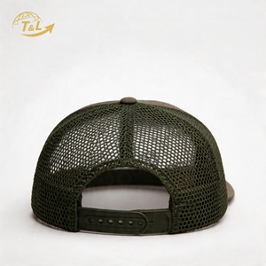 Casquettes de baseball trucker personnalisées 4UGEAR à 6 panneaux, vente en gros, logo brodé, visière personnalisée, tissu en maille, unisexe, ajustables, toutes saisons - Product Image 6