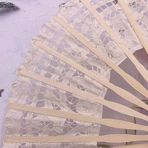 Éventail en dentelle pour femme, élégant, en coton, fait main, style vintage rétro, avec bâtons en bambou et pompons en soie, pour mariage - Product Image 6