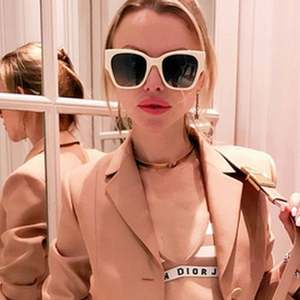 Gafas de Sol de Moda 2021, Gafas de Sol de Lujo con Logotipo Personalizado, Gafas de Sol Extra Grandes para Mujer, Protección UV400, Montura Negra Grande, Estilo Ojo de Gato - Product Image 3