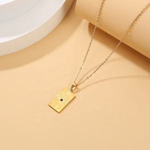 Ciondolo Quadrato Sole Luna e Stella all'Ingrosso, Gioielli in Acciaio Inossidabile Placcato Oro 18K, Collana con Pendente Personalizzata Stile Turco - Product Image 3