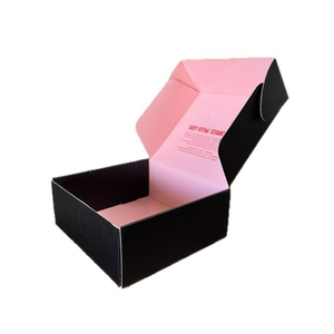 Scatola di Spedizione in Cartone Ondulato Personalizzata Ecologica con Stampa a Colori su Carta Nera - Product Image 3