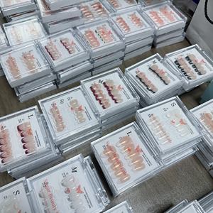 <span class=keywords><strong>Ongles</strong></span> press-on faits main personnalisés avec logo OEM, courts, forme amande, double couche, en boîte, fourniture directe usine - Product Image 6