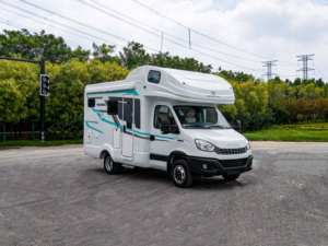 Autocaravana de Lujo Personalizada Tipo C L-VECO |   Energía Solar Fuera de la Red y Baño Completo con Cocina |   Casa Móvil Autónoma - Product Image 2