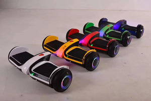 Patinete de equilibrio de dos ruedas OEM para niños, alta calidad, con luces parpadeantes de pulverización - Product Image 2