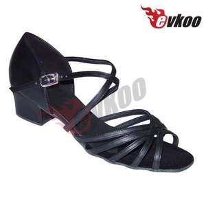 <span class=keywords><strong>Scarpe</strong></span> <span class=keywords><strong>da</strong></span> <span class=keywords><strong>Ballo</strong></span> Latino per Bambine con <span class=keywords><strong>Tacco</strong></span> <span class=keywords><strong>Basso</strong></span>, Tomaia in Raso e Pelle Importata dal Regno Unito - Product Image 2