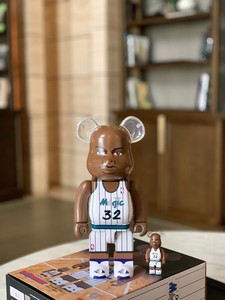 Ornement de poupée ronde sculptée en résine tendance, style célébrité d'Internet, 400% Bear <span class=keywords><strong>Jordan</strong></span>, pour décoration intérieure, objet de collection GN Guangdong - Product Image 6