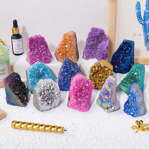 Jd Đá Quý Bán Buôn Mạ Điện Cụm Pha Lê Thủ Công Thủ Công Handmade 4 Để 10Cm Đầy Màu Sắc Aura Thạch Anh Cụm Đá Quý Tự Nhiên - Product Image 1