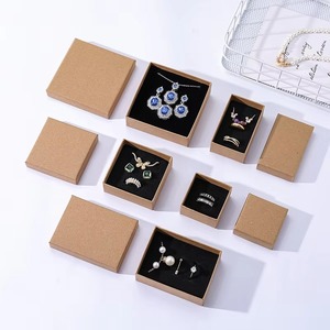 Boîte à bijoux de luxe marron avec tiroir, présentoir en papier pour rangement de boucles d'oreilles et colliers avec insert en éponge - Product Image 6