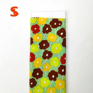 ผ้าฝ้ายออร์แกนิค Liberty ทอลายป๊อปลิน พิมพ์ลายดอกไม้เล็กๆ สีเขียวอ่อน น้ำหนักปานกลาง เหมาะสำหรับชุดกระโปรงเด็กผู้หญิง - Product Image 6