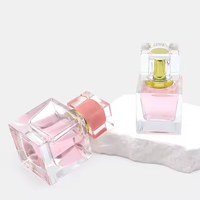 Bouteilles de parfum en verre vides carrées de qualité supérieure 30ml 50ml 100ml Bouchons multicolores Pulvérisateur à pompe Prix d'usine Boîtes en papier d'emballage en carton