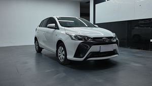 <span class=keywords><strong>Toyota</strong></span> <span class=keywords><strong>Yaris</strong></span> 1.5L CVT 2020-2025, Usado, Volante a la Izquierda, <span class=keywords><strong>Caja</strong></span> de Cambios Automática, Neumáticos R15, Asientos de Cuero, Cámara Trasera - Product Image 2