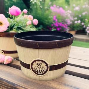 Maceta de Exterior de Diseño Minimalista con Imitación de Barril de <span class=keywords><strong>Madera</strong></span>, Material PP, Ligera, Textura Realista de <span class=keywords><strong>Madera</strong></span> - Product Image 2