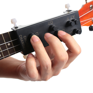 Ayudante <span class=keywords><strong>de</strong></span> Guitarra / Ayudante <span class=keywords><strong>de</strong></span> <span class=keywords><strong>Acordes</strong></span> <span class=keywords><strong>de</strong></span> Ukelele <span class=keywords><strong>de</strong></span> Plástico / Herramienta <span class=keywords><strong>de</strong></span> Asistencia para Tocar Guitarra - Product Image 5